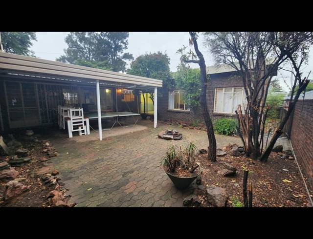 5 BEDROOM HOUSE FOR SALE IN BRACKENDOWNS